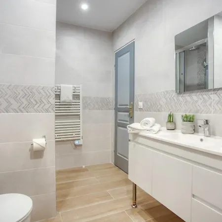 Casa vacanze Large House Ideal For Groups Families 12 People